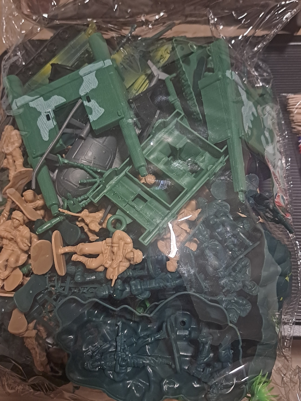 Green and Tan Plastic Army Men Toy Set